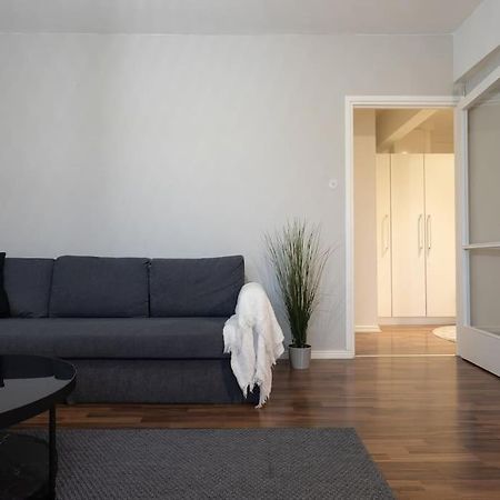 Апартаменты Tilava Huoneisto Helsingissa Хельсинки Экстерьер фото